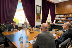 5ef5c3f2-6105-457a-84db-29115278bd20