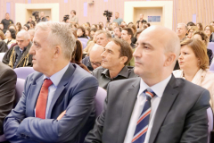 P1001018