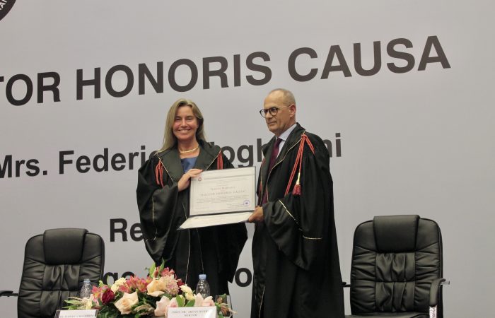 Federika Mogherini nderohet nga Universiteti i Tiranës me “Doctor Honoris Causa”