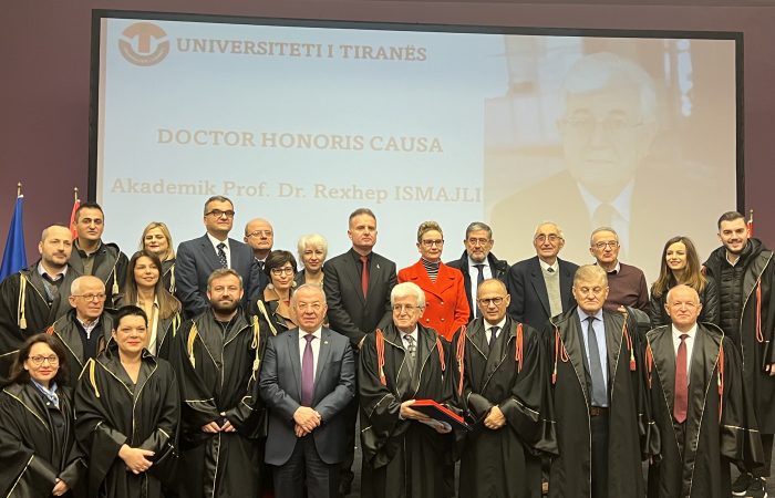Akademik Rexhep Ismajli nderohet nga Universiteti i Tiranës me titullin “Doctor Honoris Causa”