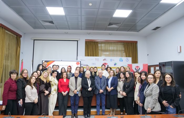 Zhvillohet ceremonia e dhënies së titujve akademikë! 