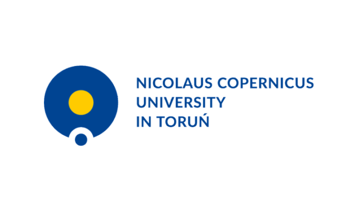 Hapet thirrja për aplikime për bursa në kuadër të Programit Erasmus + për personelin akademik me kohë të plotë të Departamentit të Gjuhës Angleze të Fakultetit të Gjuhëve të Huaja të UT-së, në Universitetin Nicolaus Copernicus në Poloni, për semestrin e dytë të vitit akademik 2025-2026.